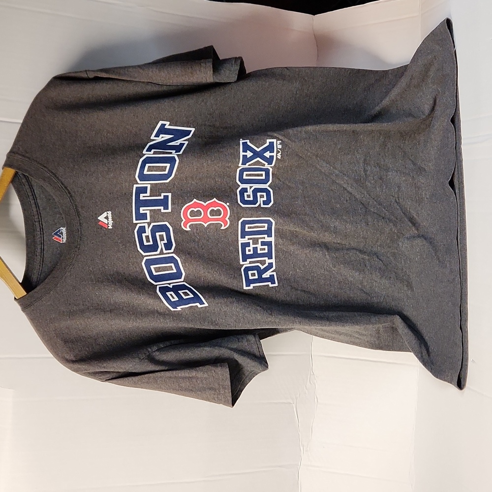 EUC Majestic Boston Redsox Men's sz L tshirt